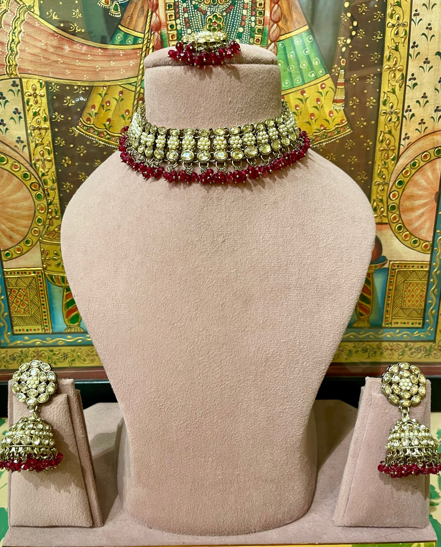 MAROON GOLD TONED CHOKER NECKLACE SET