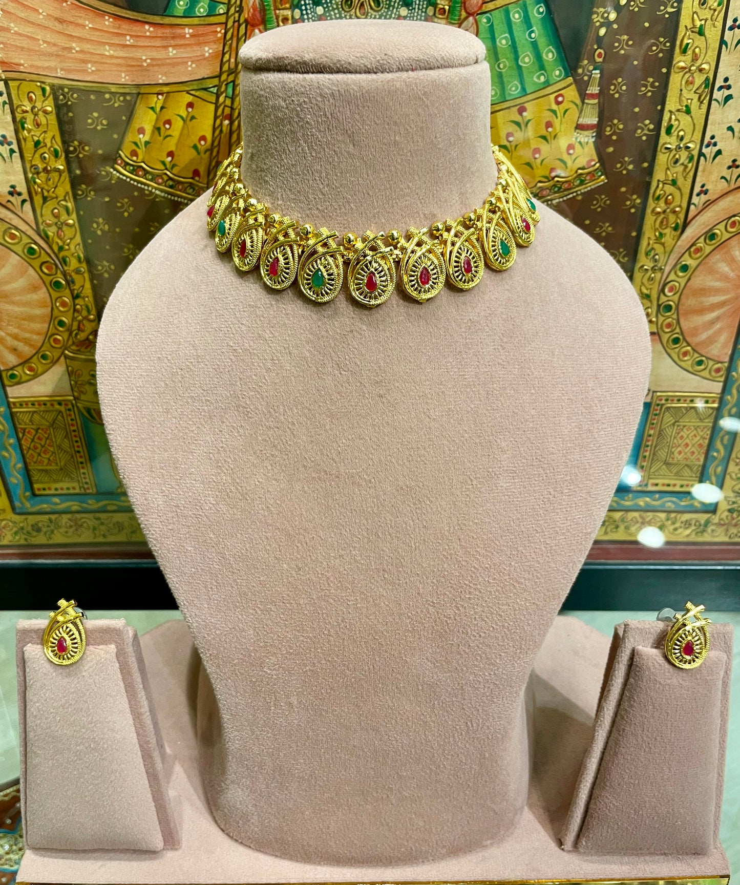 SOUTH INDIAN MULTICOLOUR LIGHT NECKLACE SET