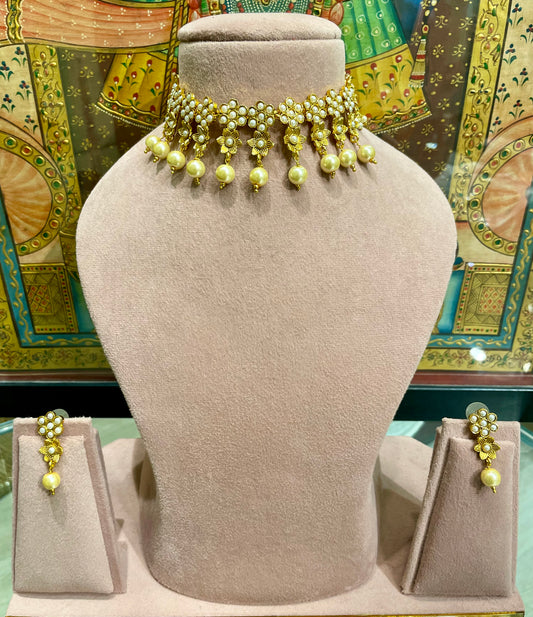 GOLD TONED SOUTH INDIAN PEARL CHOKER NECKLACE SET