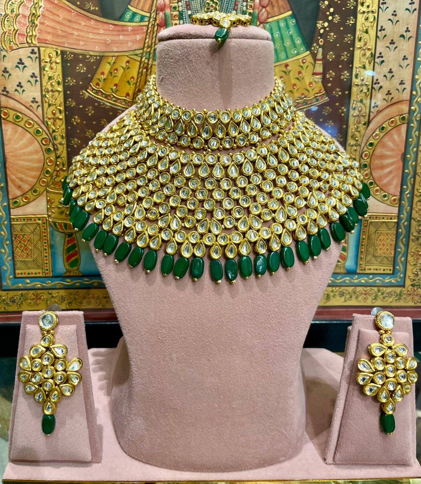 JODHA GREEN KUNDAN GOLD TONED BRIDAL NECKLACE SET