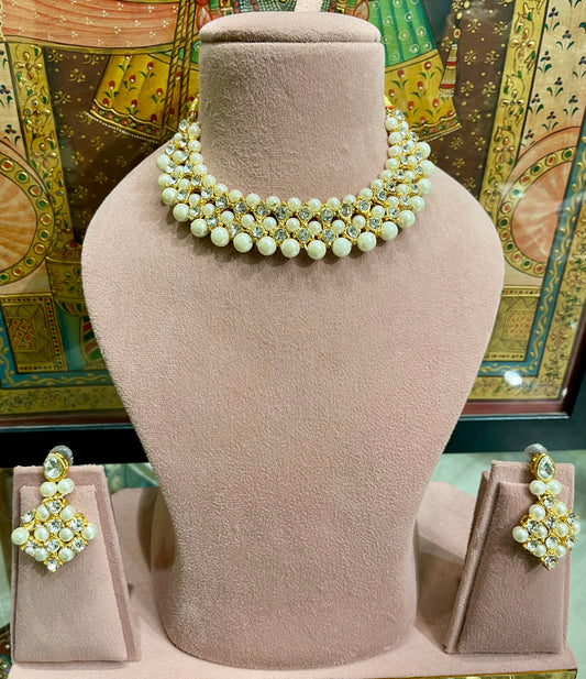 GOLD TONED ZIRCON IVORY PEARL NECKLACE SET