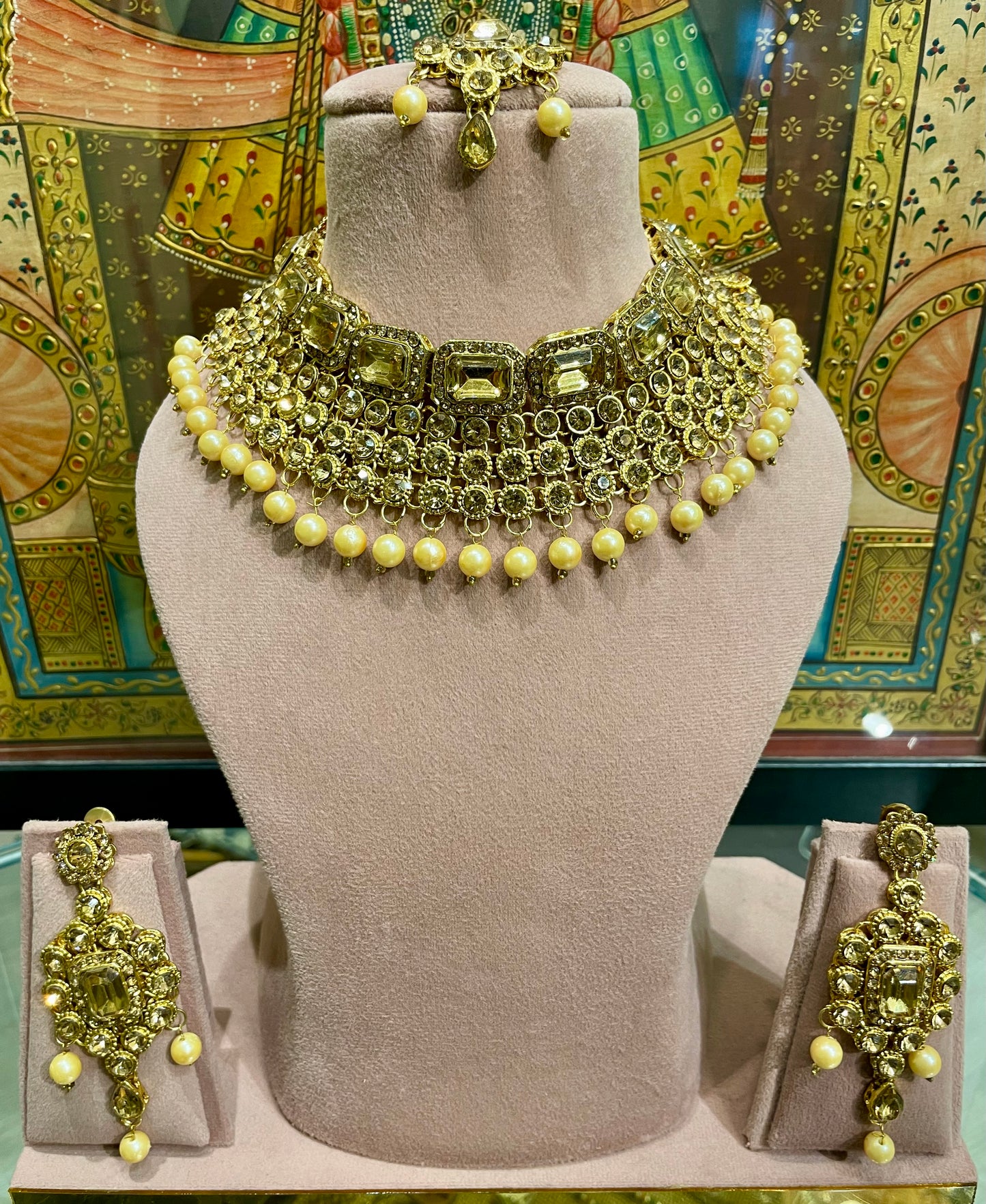 GOLD TONED BRIDAL POLKI NECKLACE SET