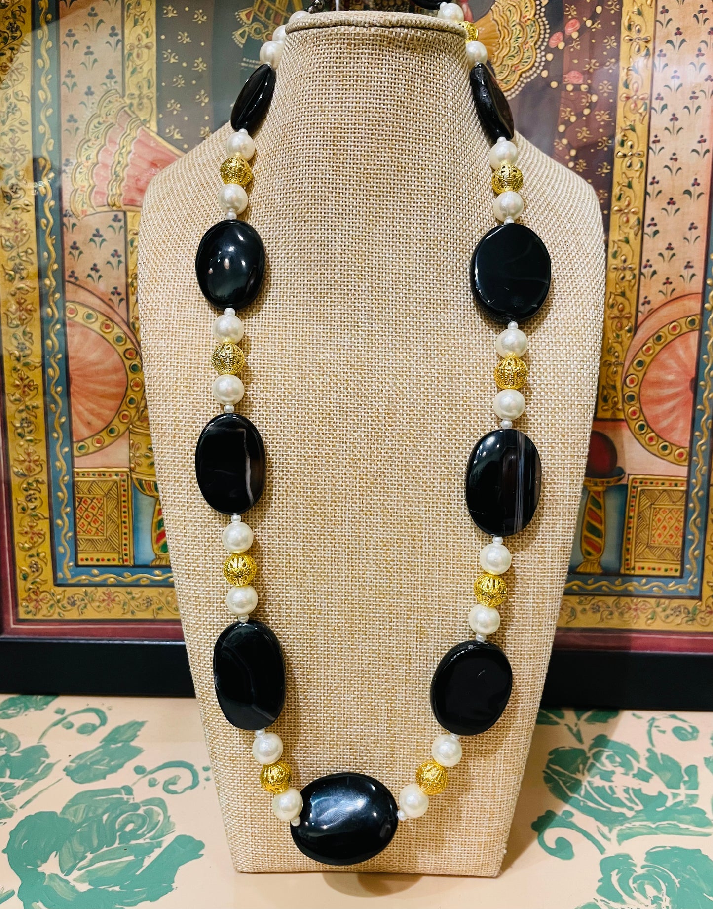 BLACK STONE PEARL DESIGNER SEMI PRECIOUS NECKLACE