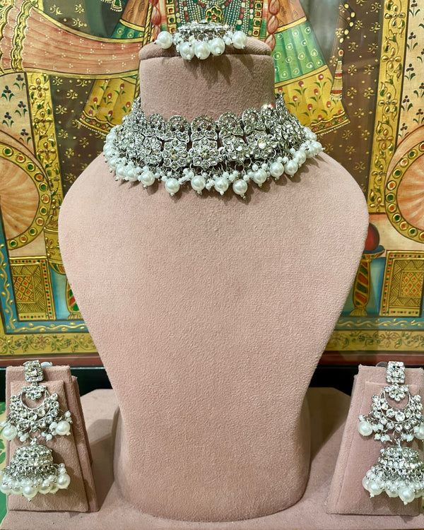 SILVER TONED PEARL BRIDAL NECKLACE SET