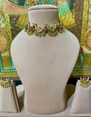 RED KEMP STONES VINTAGE GOLD PLATED SOUTH INDIAN SET