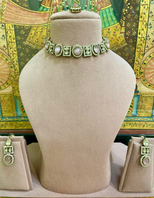 SOFT PINK KUNDAN MOISSANITE REGAL NECKLACE SET