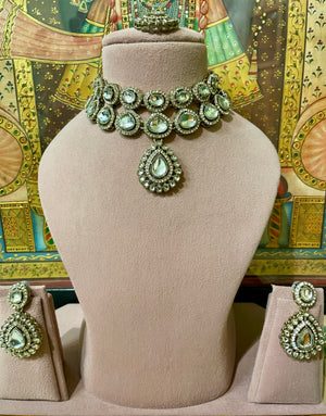 KUNDAN MOISSANITE TEAR DROP PENDANT NECKLACE SET