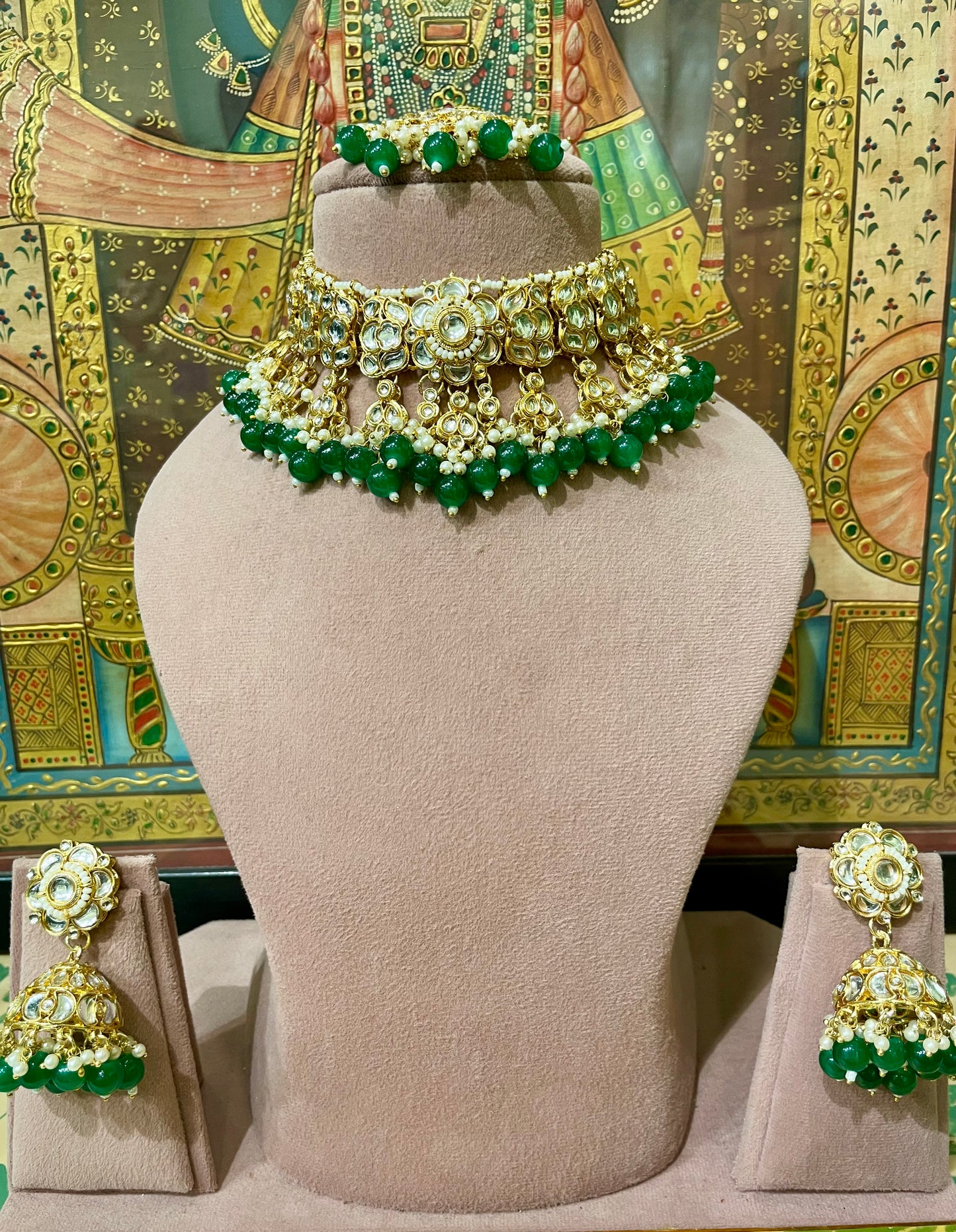 GREEN KUNDAN GOLD PLATED DESIGNER CHOKER NECKLACE SET