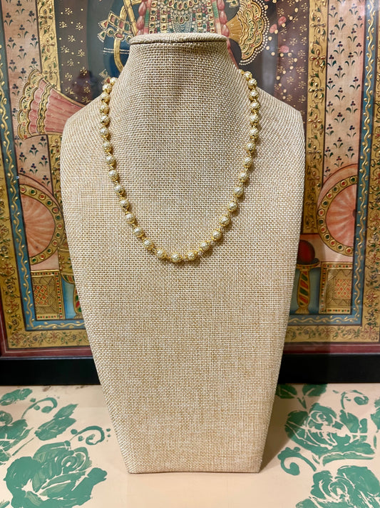 GOLDEN JALI  IVORY WHITE PEARL STRING NECKLACE