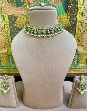 MINT GREEN KUNDAN SLEEK ETHNIC NECKLACE SET