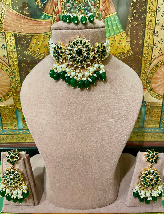 GREEN KUNDAN PEARL CHOKER NECKLACE SET