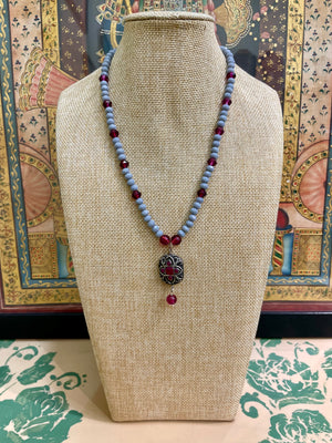 AMETHYST FROST BEADED PENDANT NECKLACE