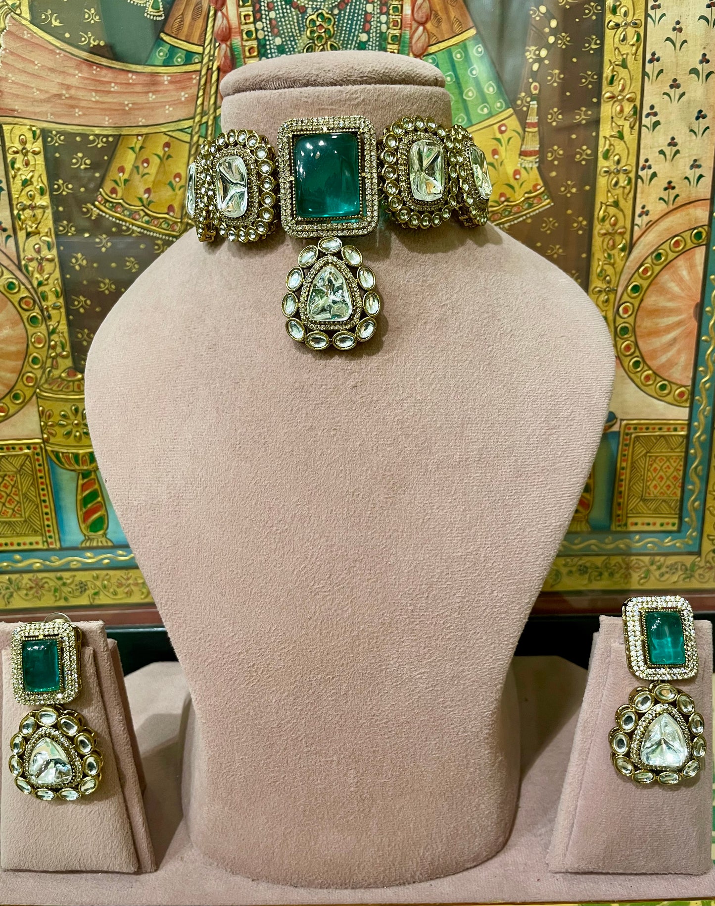 GREEN MONALISA STONE KUNDAN NIZAM CHOKER NECKLACE SET