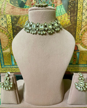 NEUTRAL KUNDAN MOISSANITE MONALISA NECKLACE SET