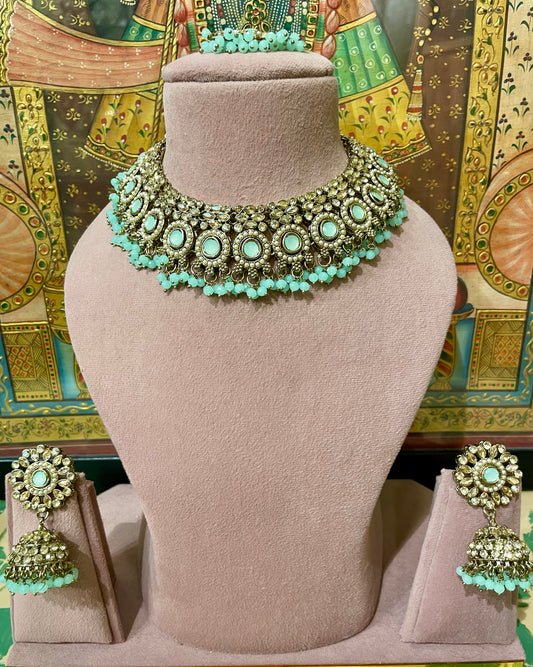 MINT GREEN STONES GOLD TONED NECKLACE SET