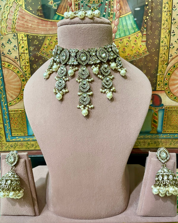 IVORY WHITE GOLD PLATED KUNDAN MOISSANITE BRIDAL CHOKER SET