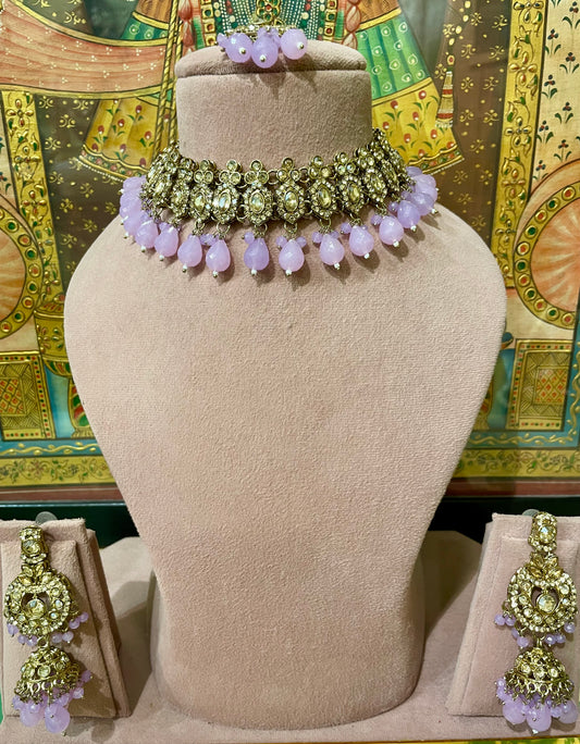 LAVENDER GOLD TONED MONALISA STONE DROPS CHOKER SET