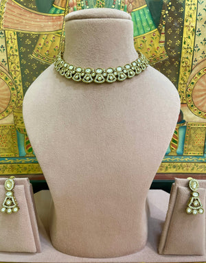 NEUTRAL MOISSANITE SLEEK NECKLACE SET