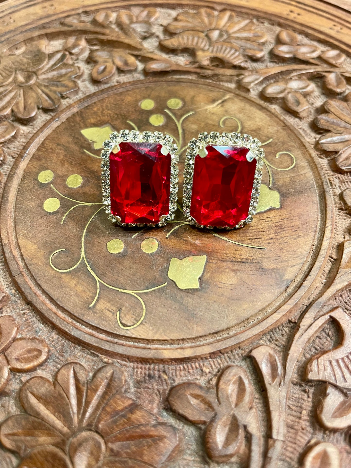 RED AMERICAN DIAMOND (AD) STUD EARRINGS