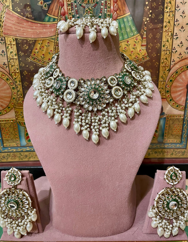 VICTORIAN KUNDAN BRIDAL NECKLACE SET (IVORY WHITE)