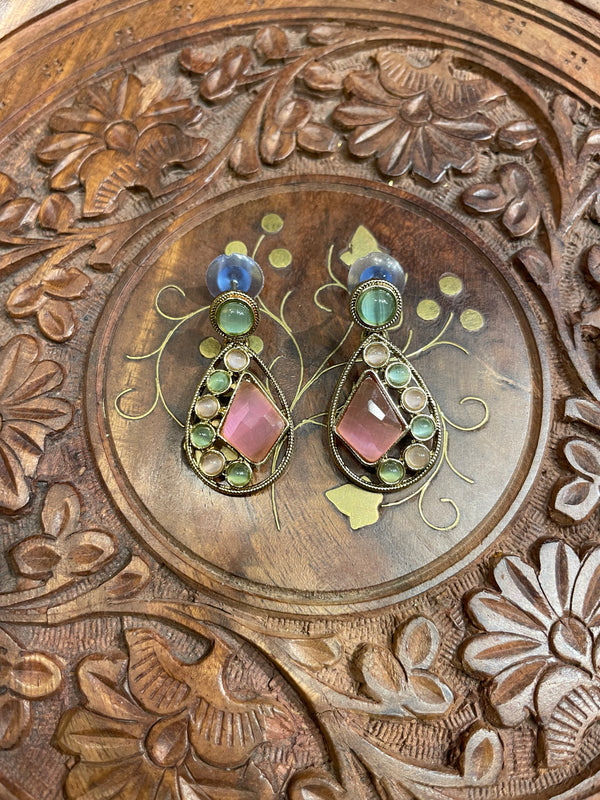 PINK DROP MONALISA STONE EARRINGS