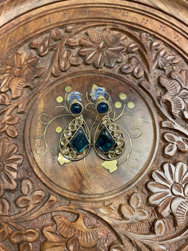 DARK BLUE DROP MONALISA STONE EARRINGS